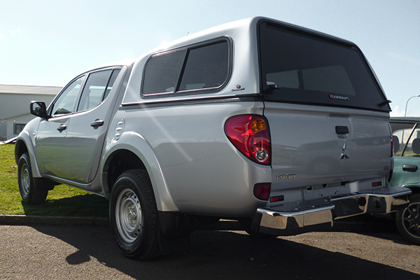 Mitsubishi Triton Crown Canopy Sliding